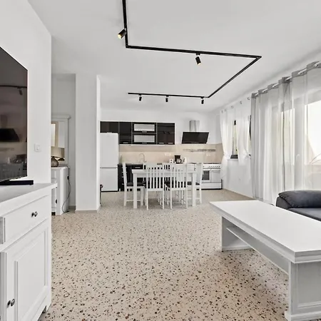 Appartement Charming Emilija *