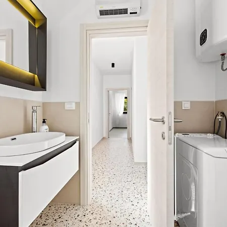 Charming Emilija Apartment Pula