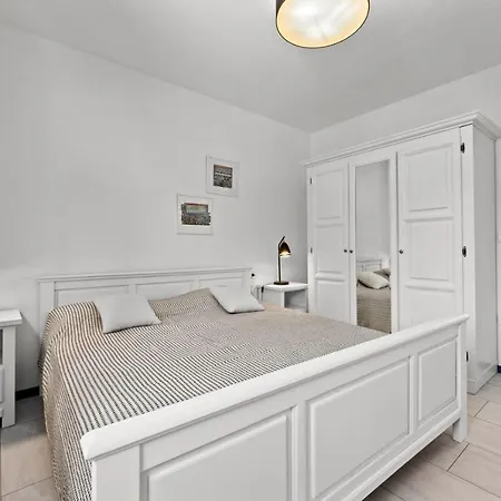 Charming Emilija Apartment